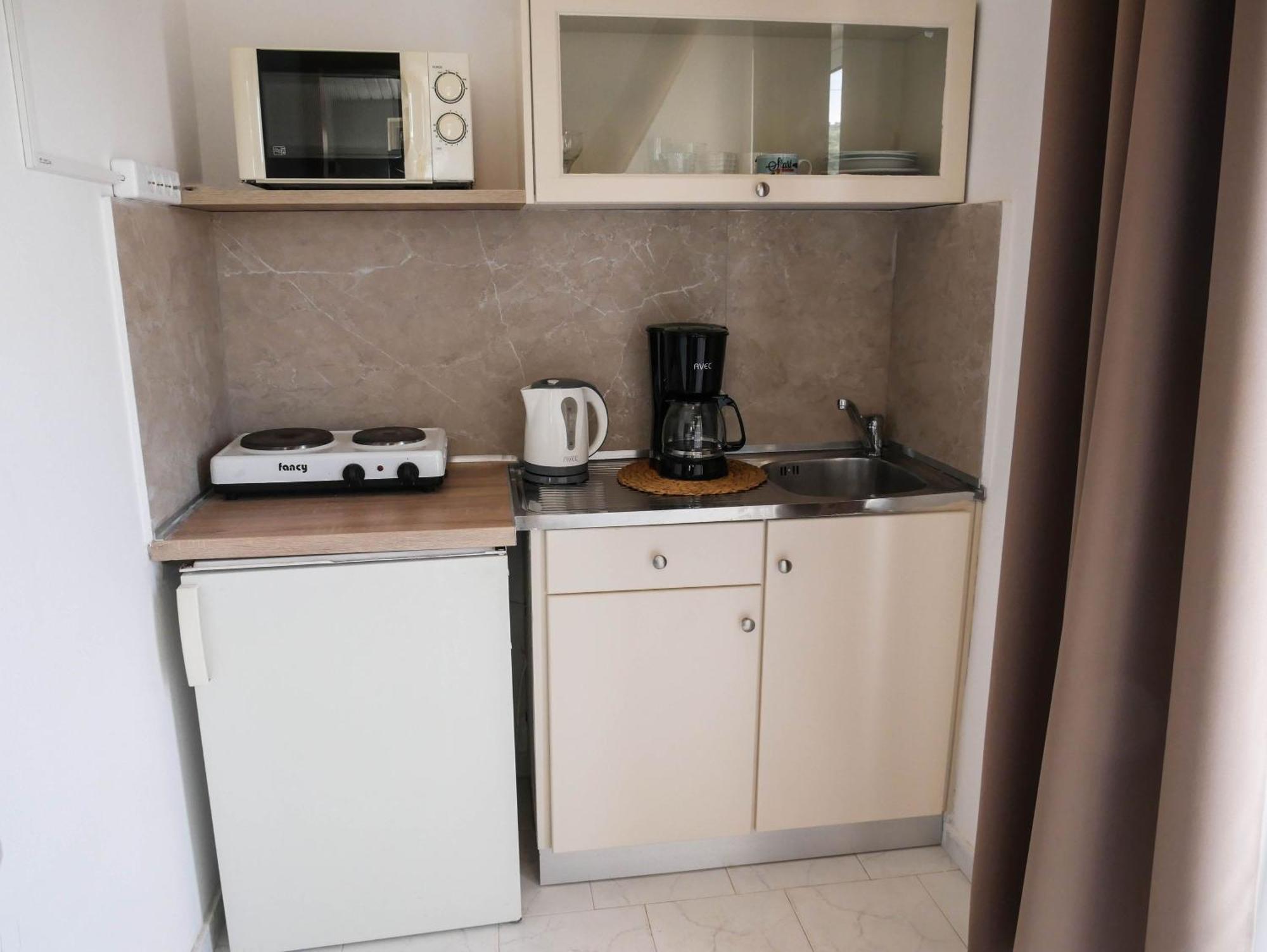 Litinas Apartments With Pool Agia Marina  Luaran gambar