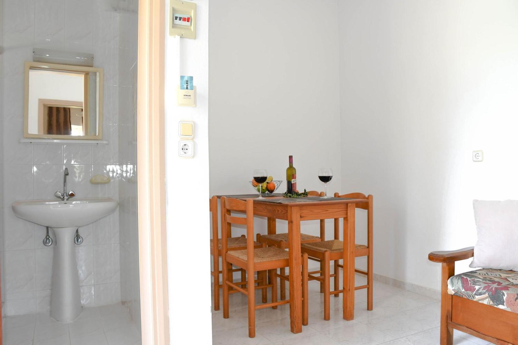 Litinas Apartments With Pool Agia Marina  Luaran gambar