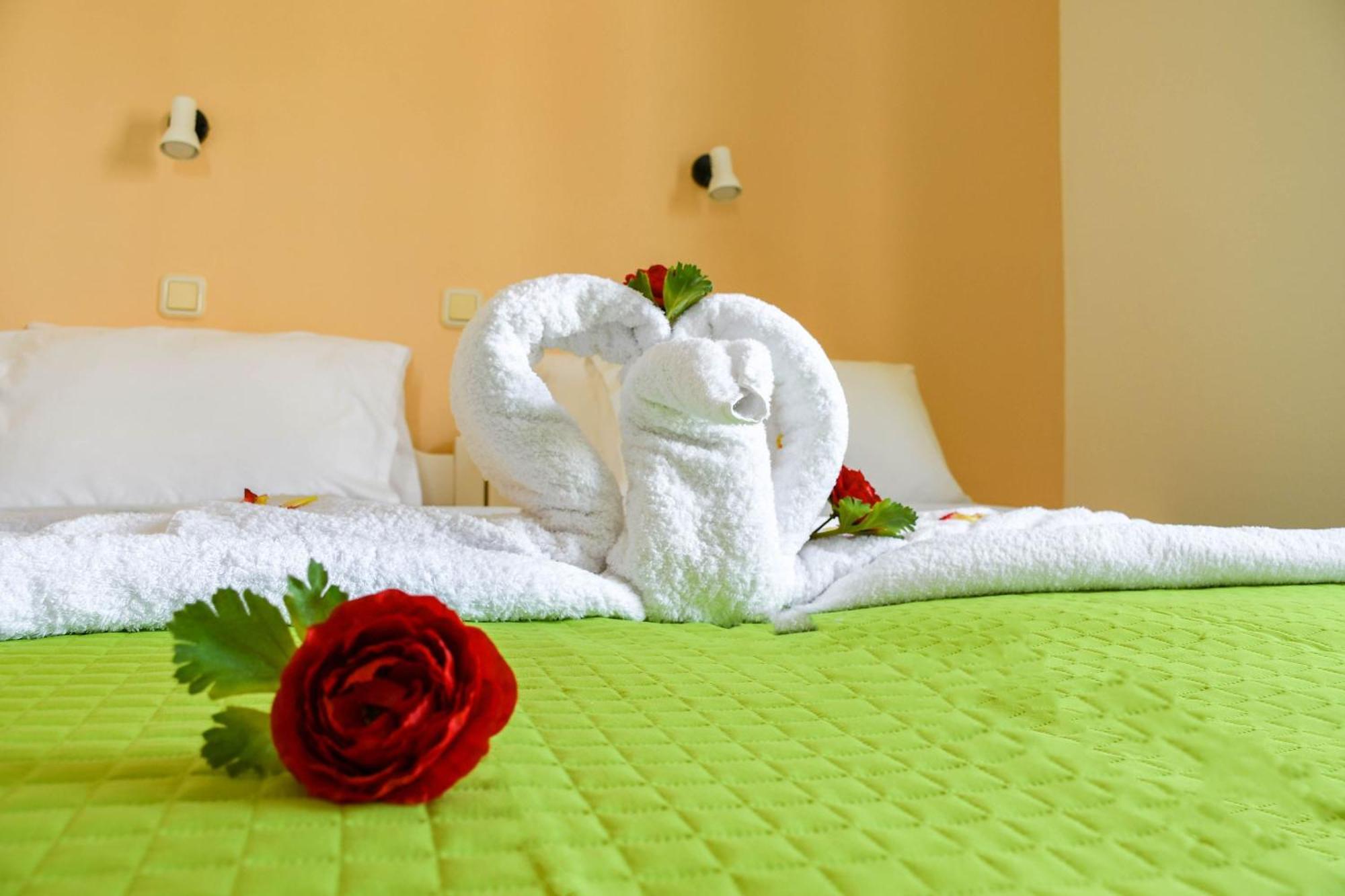 Litinas Apartments With Pool Agia Marina  Luaran gambar