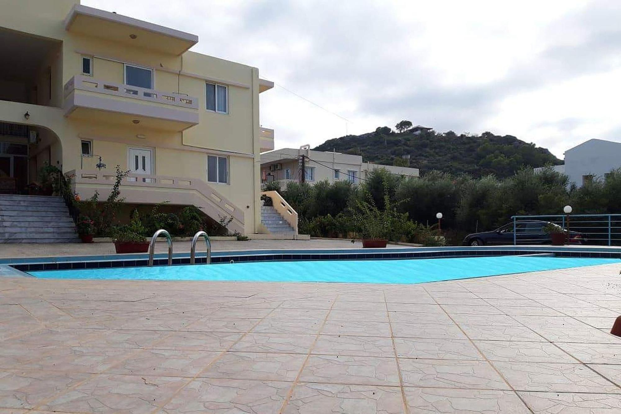 Litinas Apartments With Pool Agia Marina  Luaran gambar